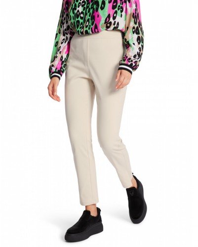 Marc Cain Additions Shorts SA 83.02 W12 Col 110